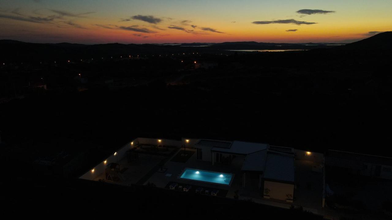 Resort Renjeland シベニク エクステリア 写真